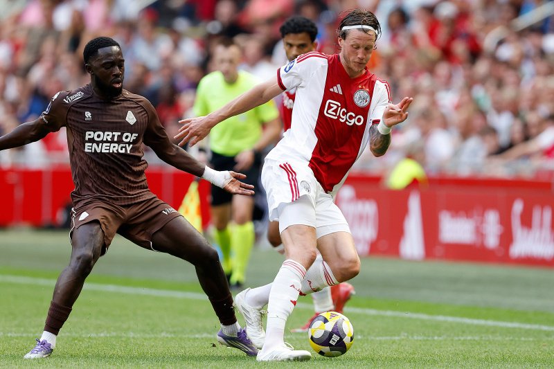 Conclusies na Ajax - Telstar: veel kritiek op spel Ajax