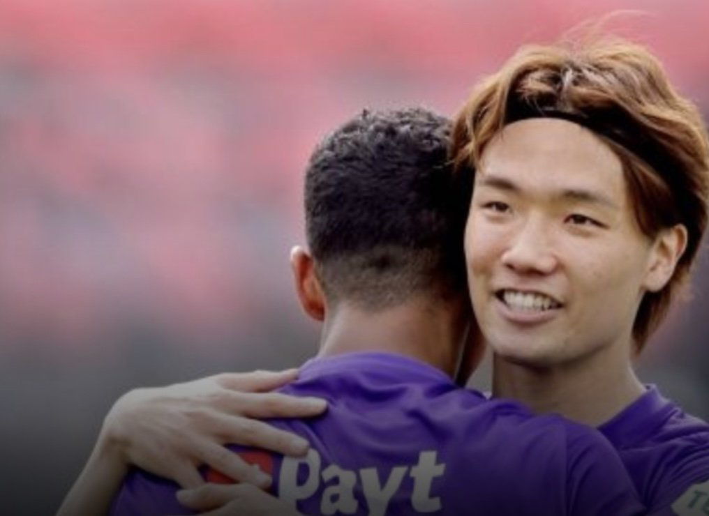 Itakura wilde alleen naar Ajax