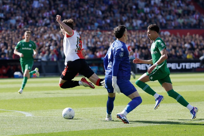 Etienne Vaessen voelde zich genoodzaakt in te grijpen op de doorgebroken Jordan Bos