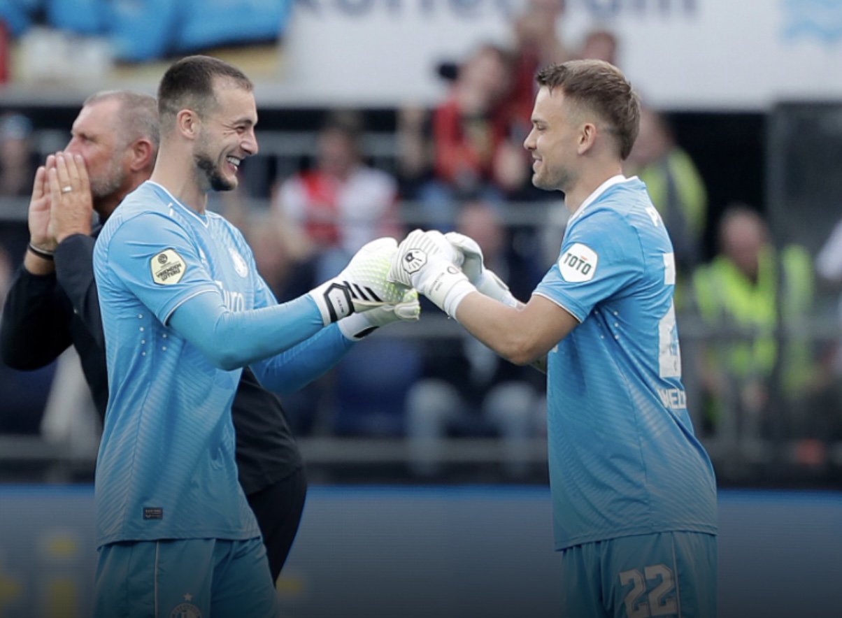 Robin van Persie kiest voorlopig voor Timon Wellenreuther als eerste keeper van Feyenoord