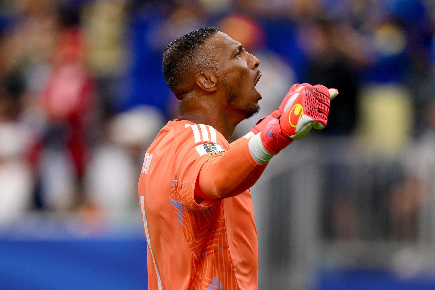 Curacao-doelman steelt wereldwijde show: Ongelooflijke prestatie