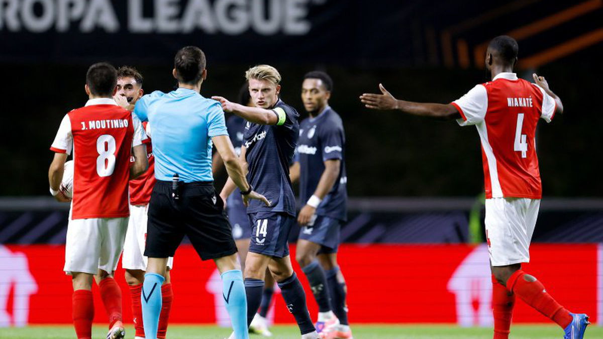 Fock, man!: Sem Steijn barst los na 1-0 nederlaag Feyenoord in Braga