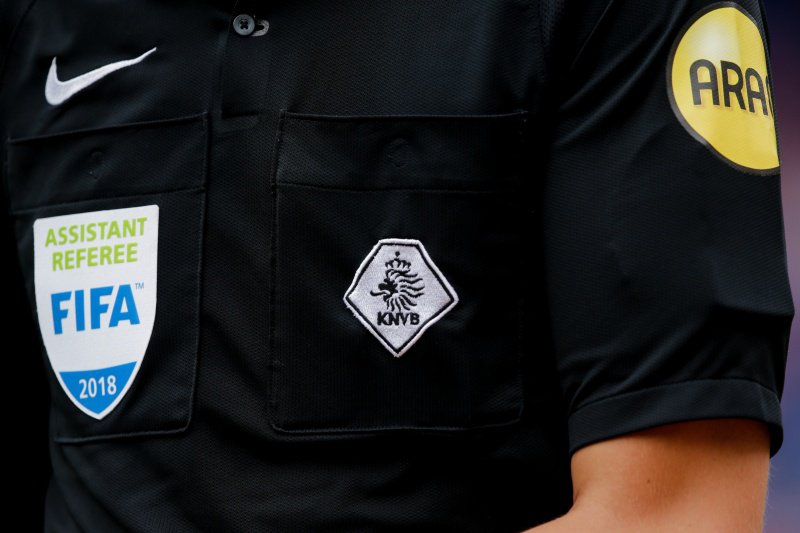 Het Nederlandse scheidsrechtersgilde heeft de noodklok geluid. 