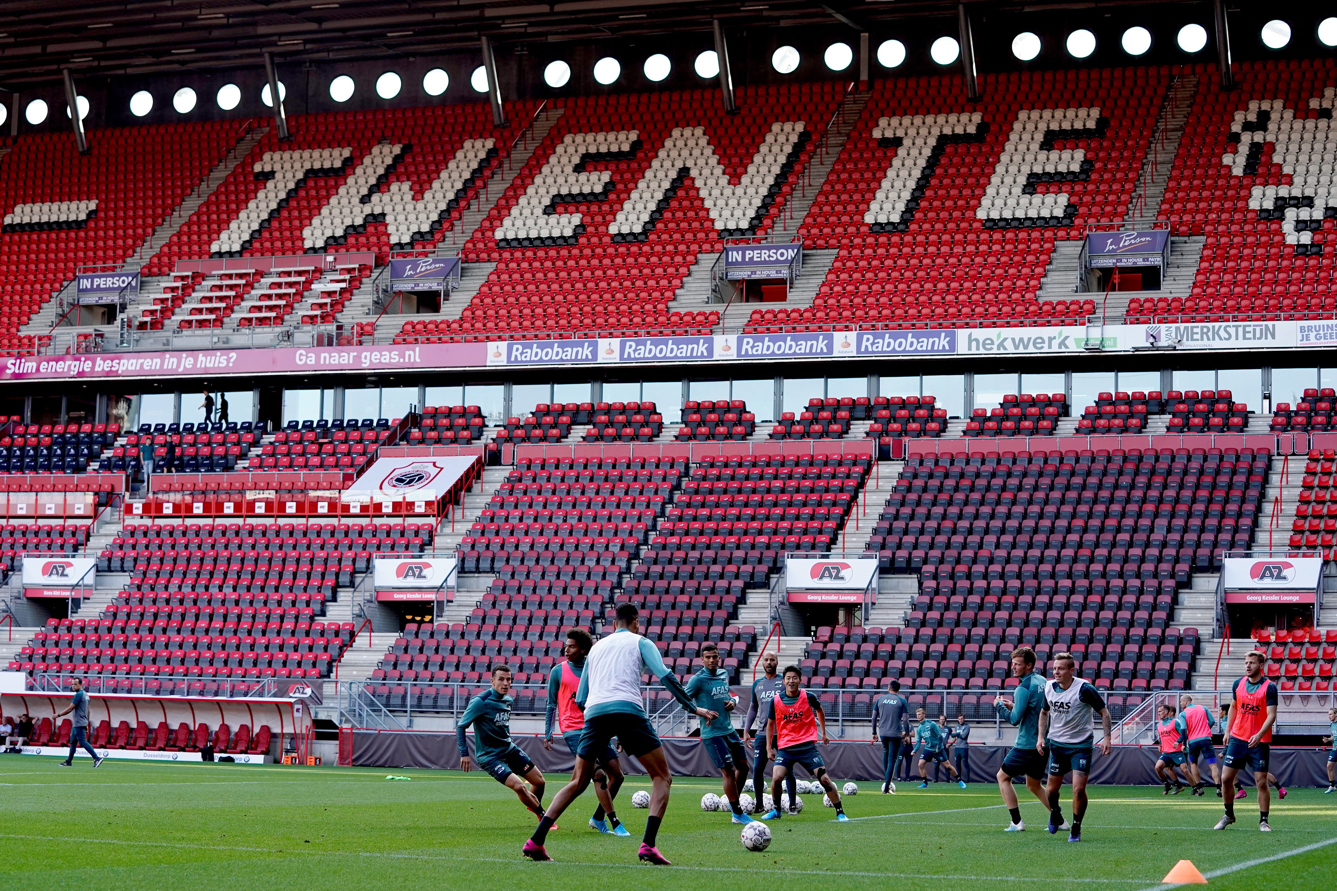 FC Twente krijgt maandag tijdens de UEFA-lotingen meer duidelijkheid over de mogelijke tegenstander in de volgende Europese voorronde.