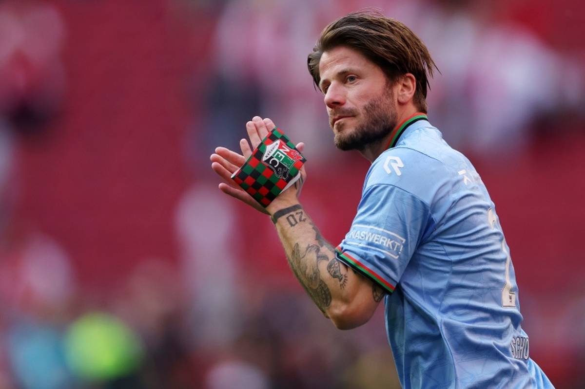 Lasse Schöne afscheid bij NEC