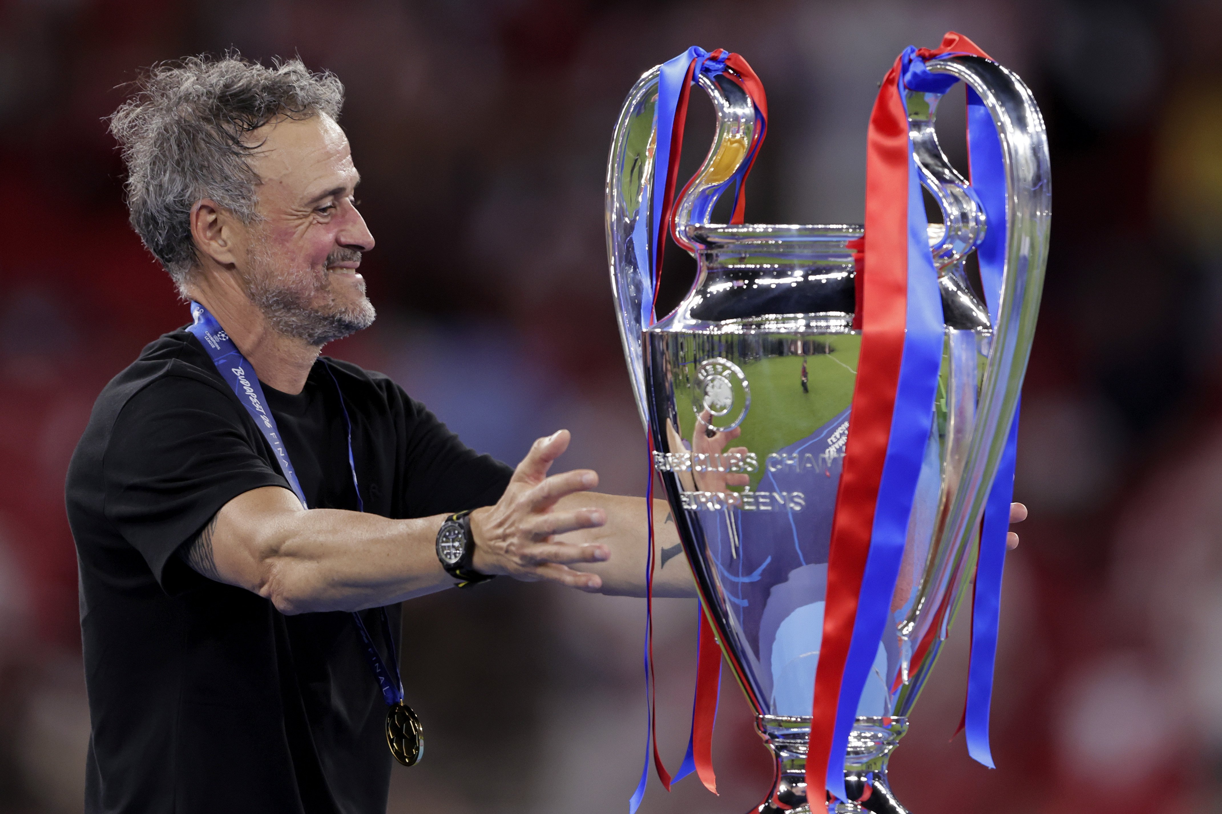 PSV en Feyenoord zijn verzekerd van deelname aan de Champions League. Op 27 augustus wordt duidelijk welke acht tegenstanders zij treffen tijdens de loting.