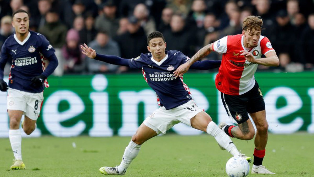 VIDEOGOALS: binnen twee minuten een goal van Feyenoord en PSV