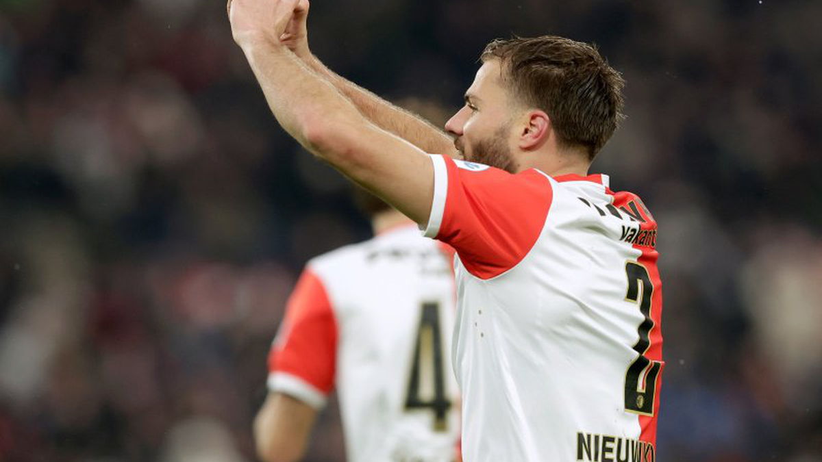 VIDEOGOAL: Bart Nieuwkoop schiet Feyenoord op voorsprong