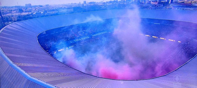 feyenoord - nec tijdelijk gestaakt vanwege vuurwerk