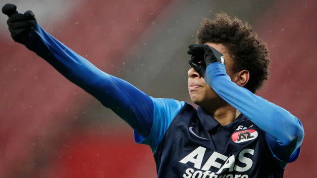 Wat betekent de komst van Calvin Stengs voor AZ?