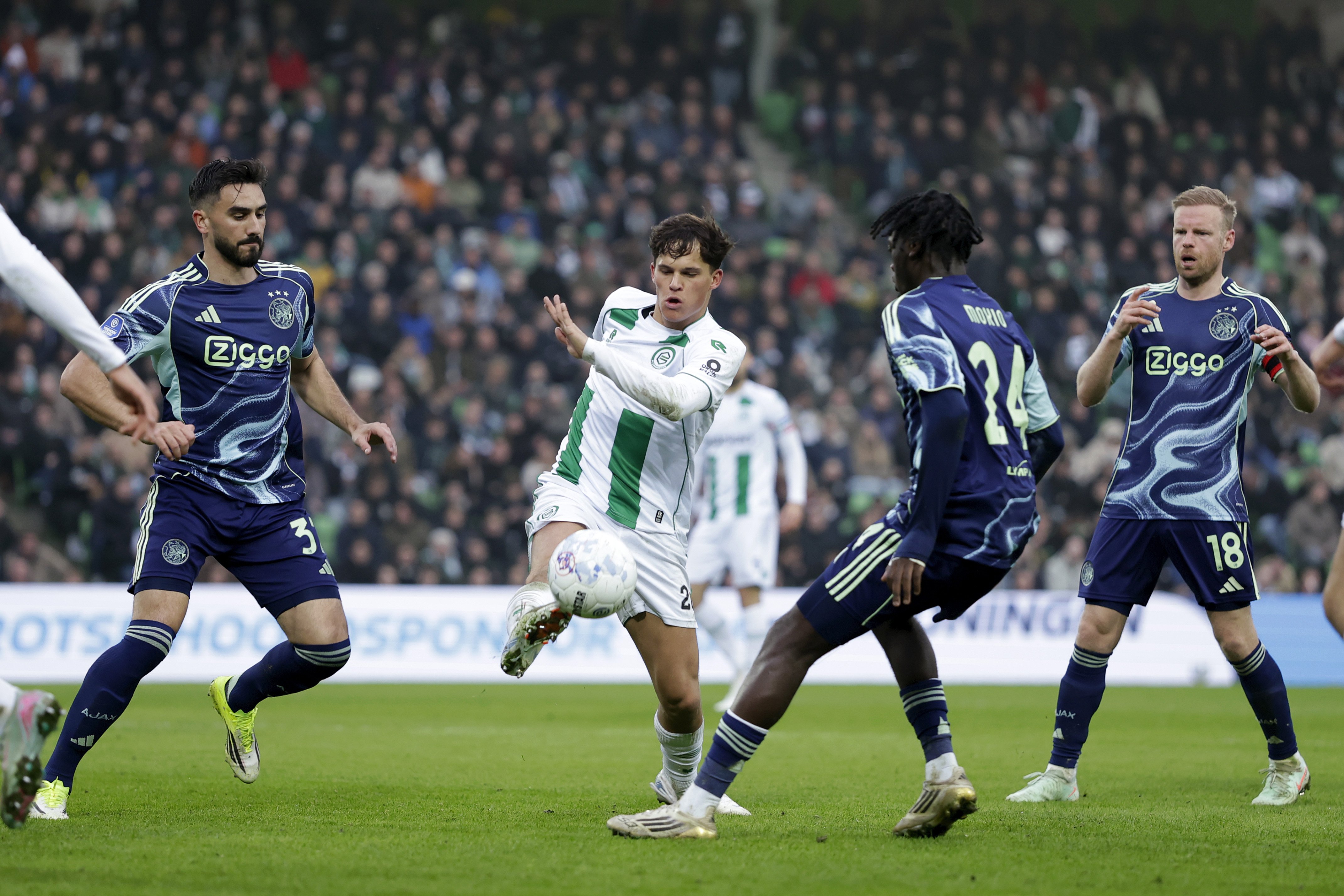 De kritiek op Sutalo neemt toe