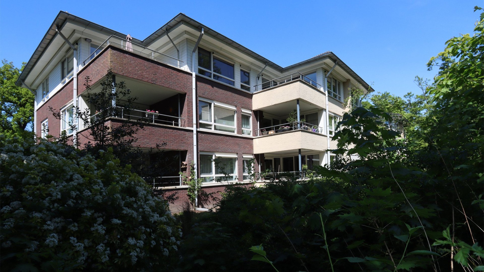 ZIEN: Oranje-international uit La Liga zet woning in geboortestad te koop