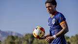 Shane Kluivert krijgt kans van Flick en begint in de basis bij FC Barcelona