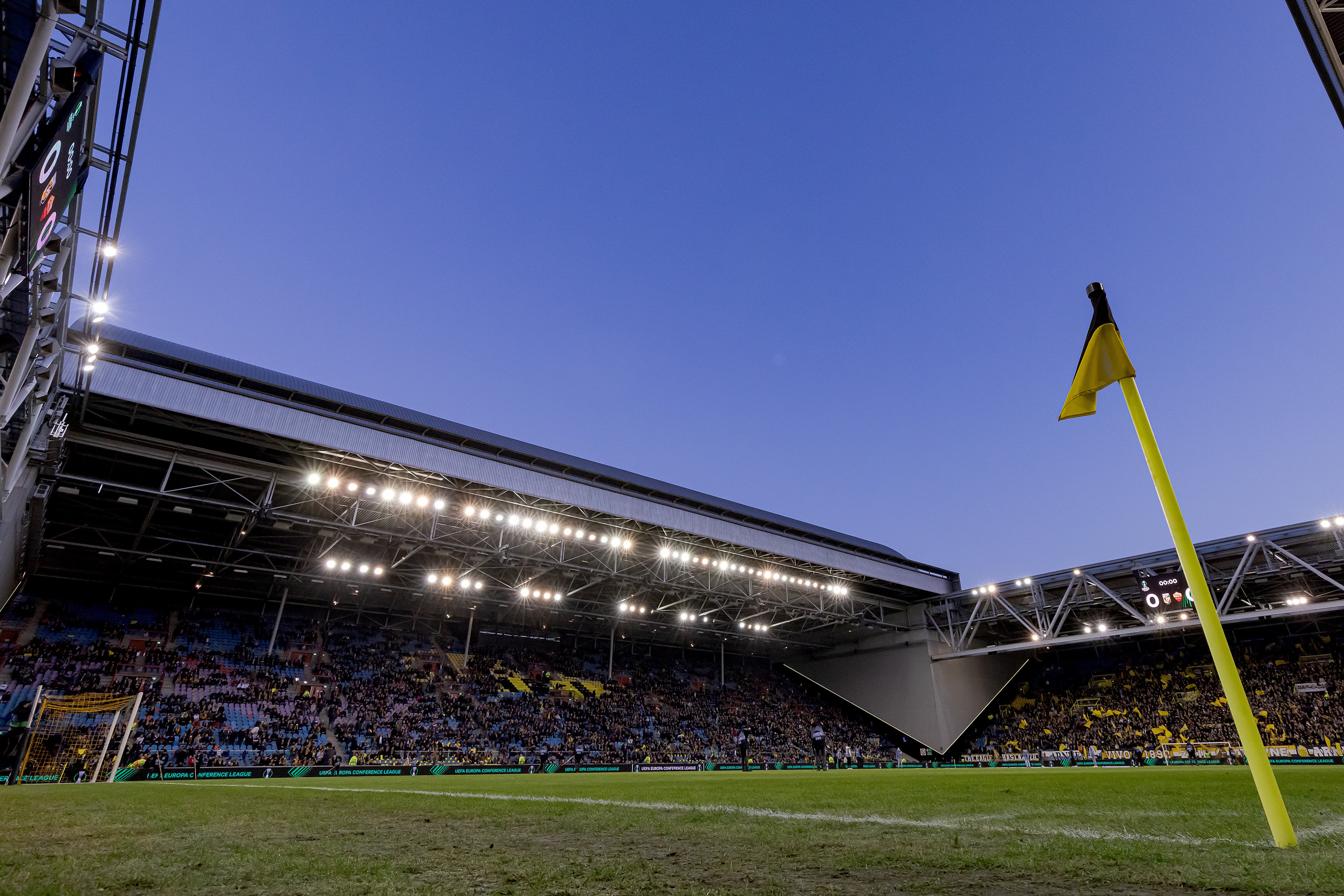 Vitesse krijgt hoopvol signaal: proflicentie voorlopig behouden