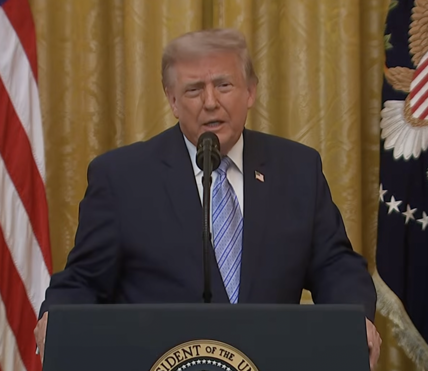 Donald Trump is zondag aanwezig bij de WK-finale en neemt samen met FIFA-voorzitter Gianni Infantino deel aan de prijsuitreiking.