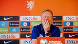 Rondo-tafel kraakt Oranje: "Alsof er geen plan is, zit 50.000 man hè?!"