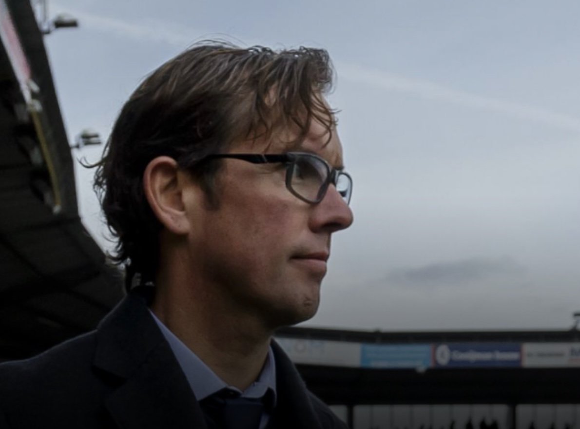 Alex Pastoor – geboren Amsterdammer en voormalig trainer van Almere City en Sparta, wordt genoemd als mogelijke opvolger van John Heitinga bij Ajax.