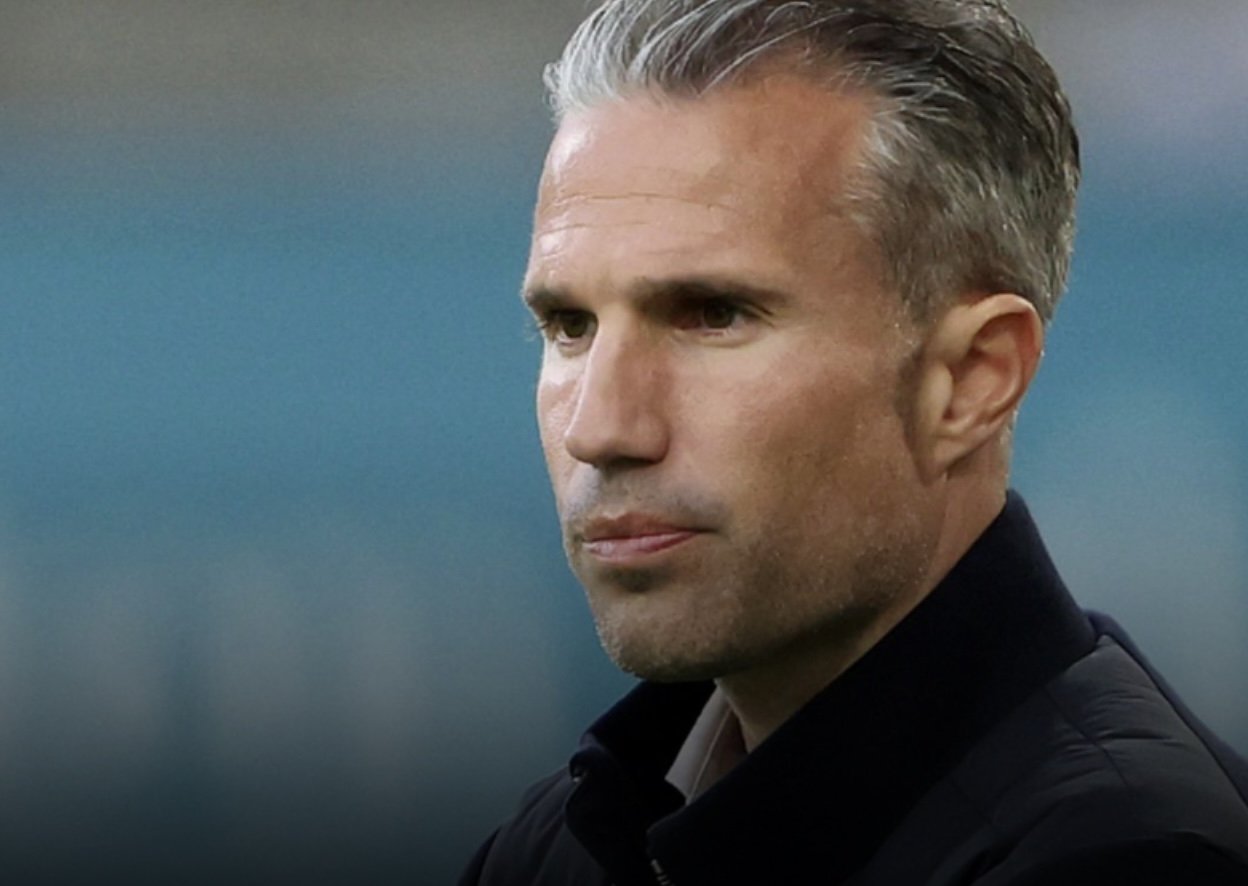 Van Gaal werd gek van Van Persie: “Drink je koffie nou gewoon op!”