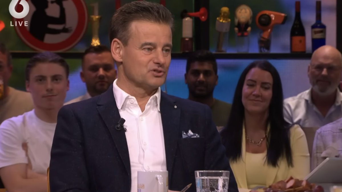 Wilfred Genee neemt volgens het AD de eerste twee weken van de Curaçao-uitzendingen voor zijn rekening.