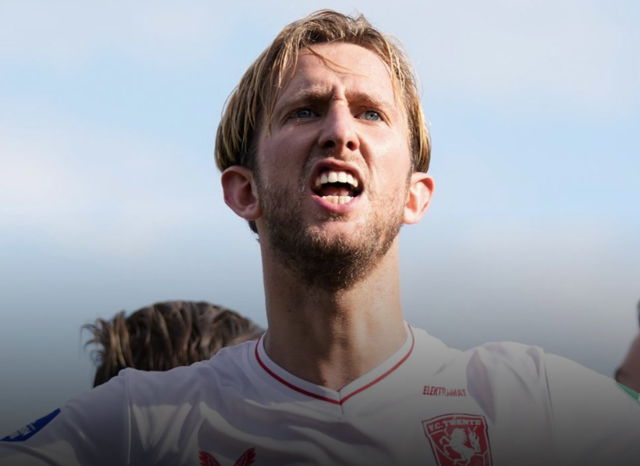 De transfer van Michel Vlap naar Spartak Moskou zorgt voor flinke ophef, zowel in de media als bij zijn familie.