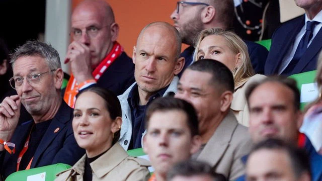 FC Groningen spreekt Genee tegen in kwestie rond Arjen Robben