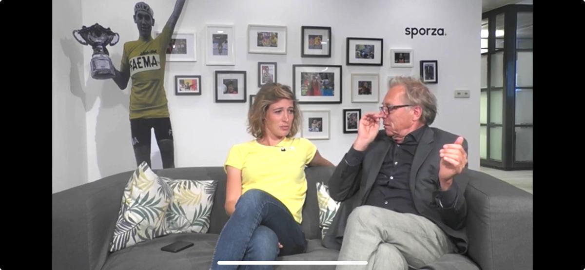 Imke Courtois samen met oud-voetballer Jan Mulder