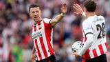 PSV-supportes halen hoop uit eerste minuten tegen Bayer Leverkussen