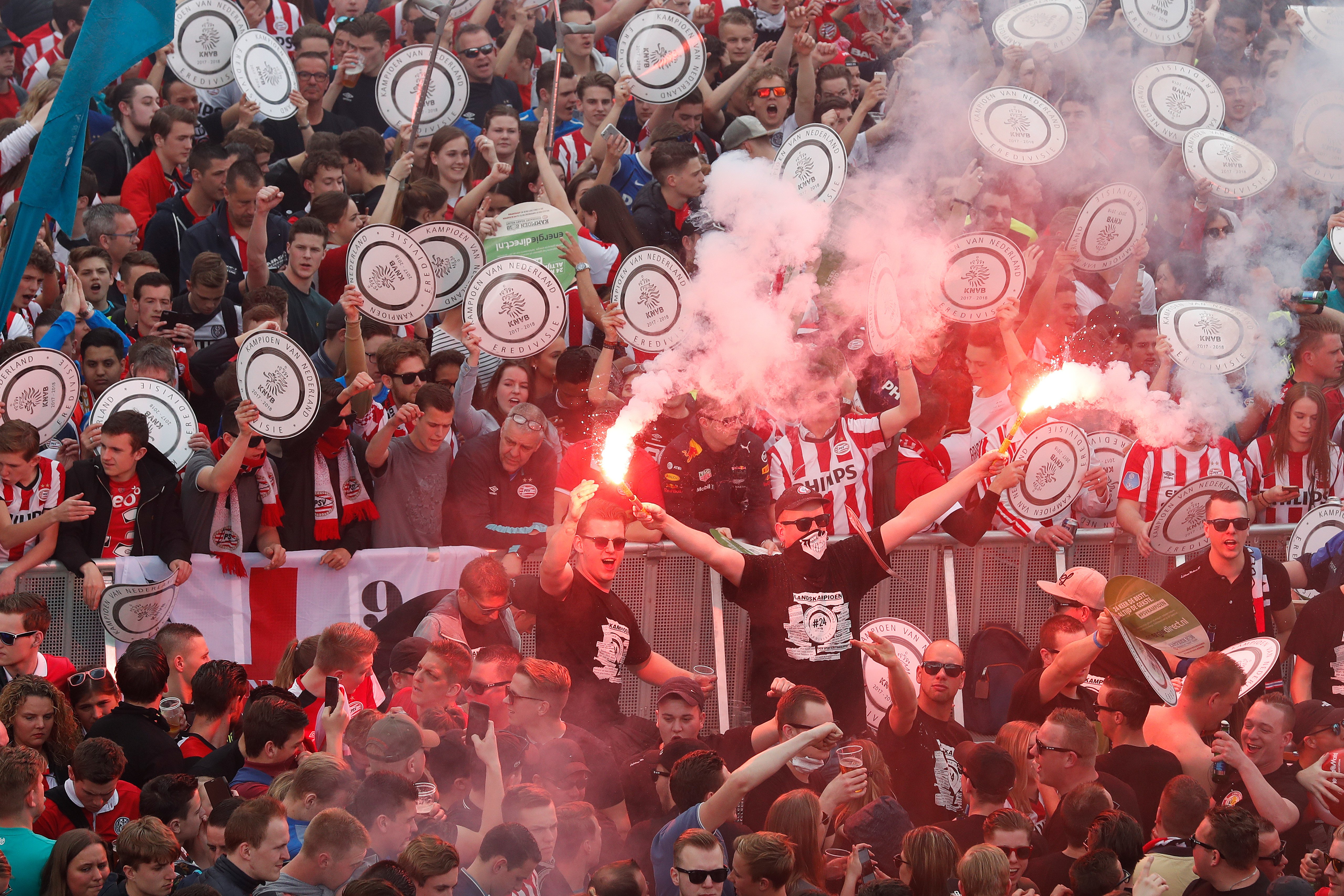 Het verzoek voor de kampioenschalen werd geweigerd door Ajax