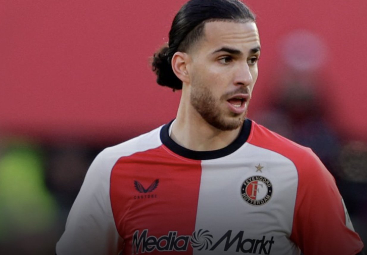 Ramiz Zerrouki spreekt over zijn wisselende ervaringen onder trainer Robin van Persie.