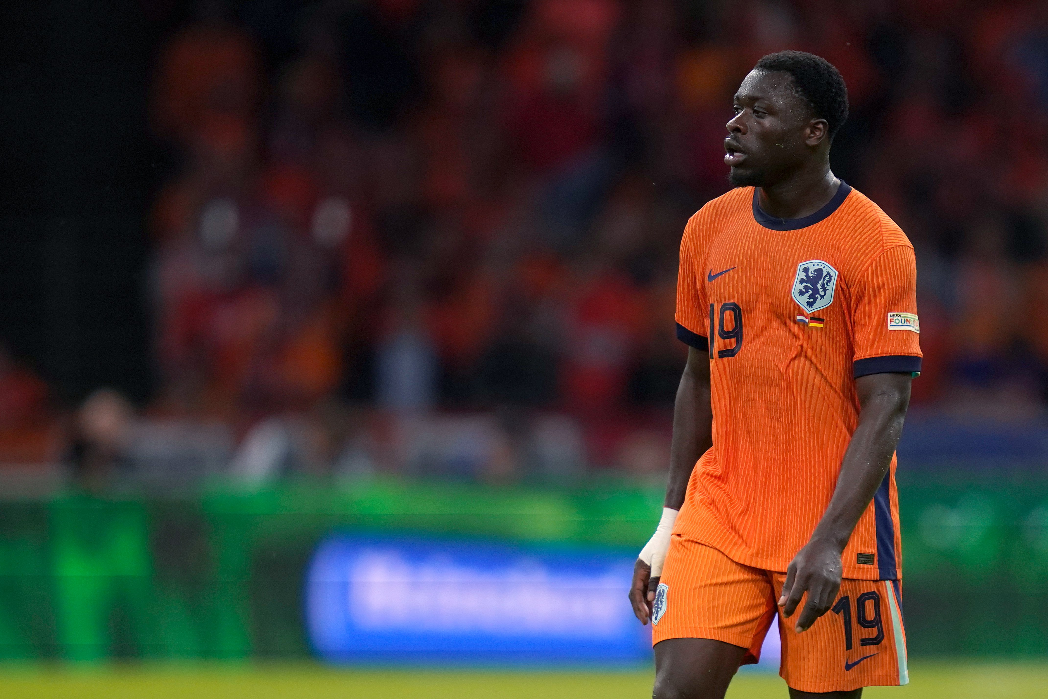 Brian Brobbey in het shirt van Oranje: terwijl de zekerheid rond Memphis afneemt, schuift zijn naam steeds nadrukkelijker naar voren.