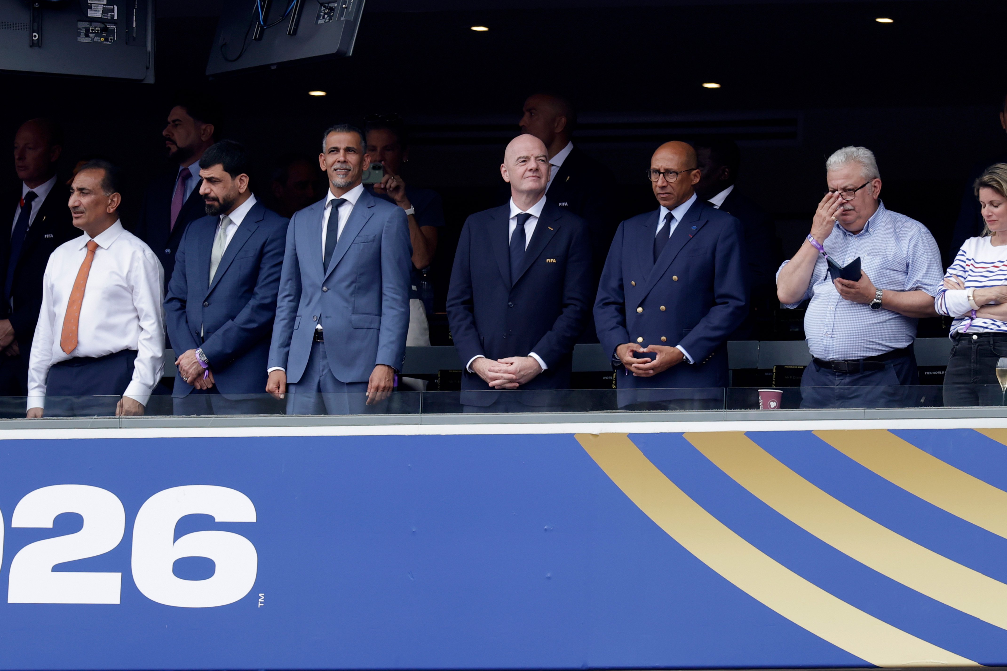 Zoveel verdient FIFA-baas Infantino