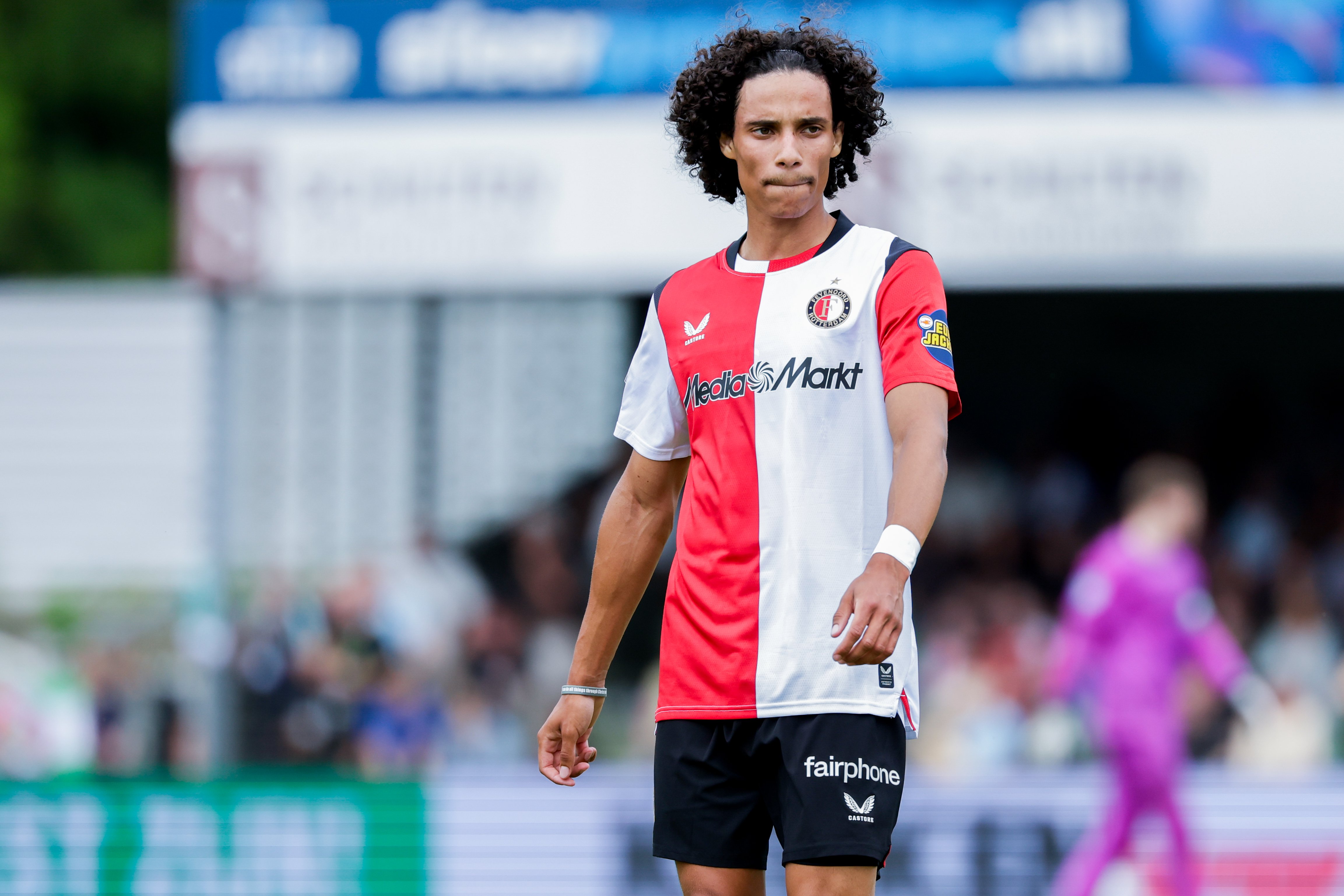 Gjivai Zechiël is een voorbeeld van een talent dat via een huurperiode waardevolle speelminuten opdoet. Steeds meer topclubs zetten verhuur in als onderdeel van de ontwikkeling van jonge spelers.