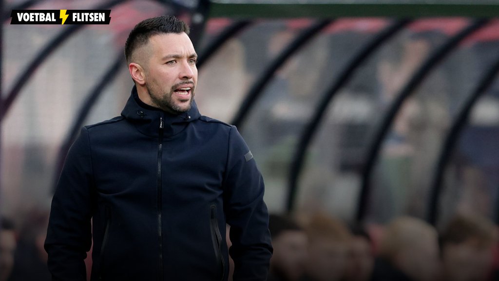 Dit is de reden dat Ajax-coach Farioli mogelijk bevalling van vriendin mist