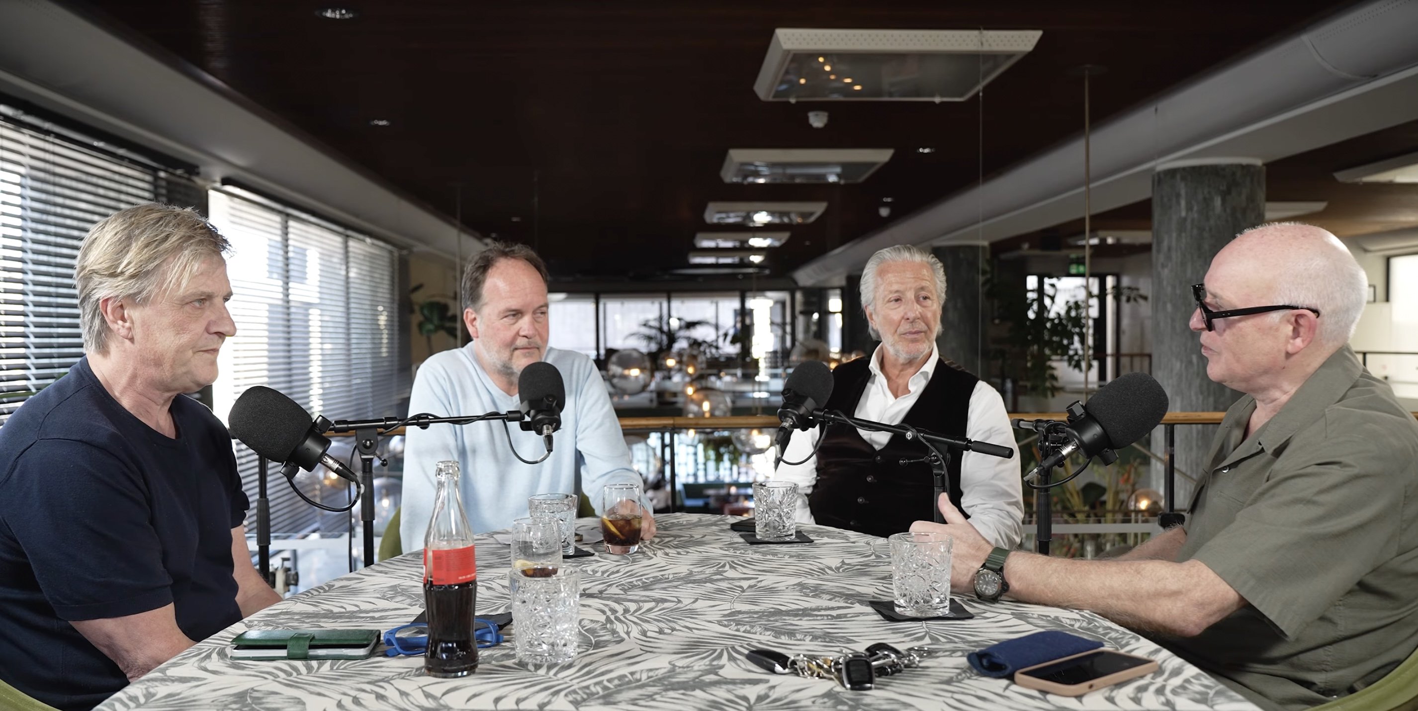 In deze aflevering van KieftJansenEgmondGijp: Wim was op de hoge Veluwe, over goedkope hotels tijdens trainingskamp en hoe nu verder met Feyenoord?