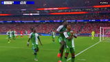milambo in oranje? feyenoorder gevierd na de 0-2 goal voor feyenoord tegen benfica