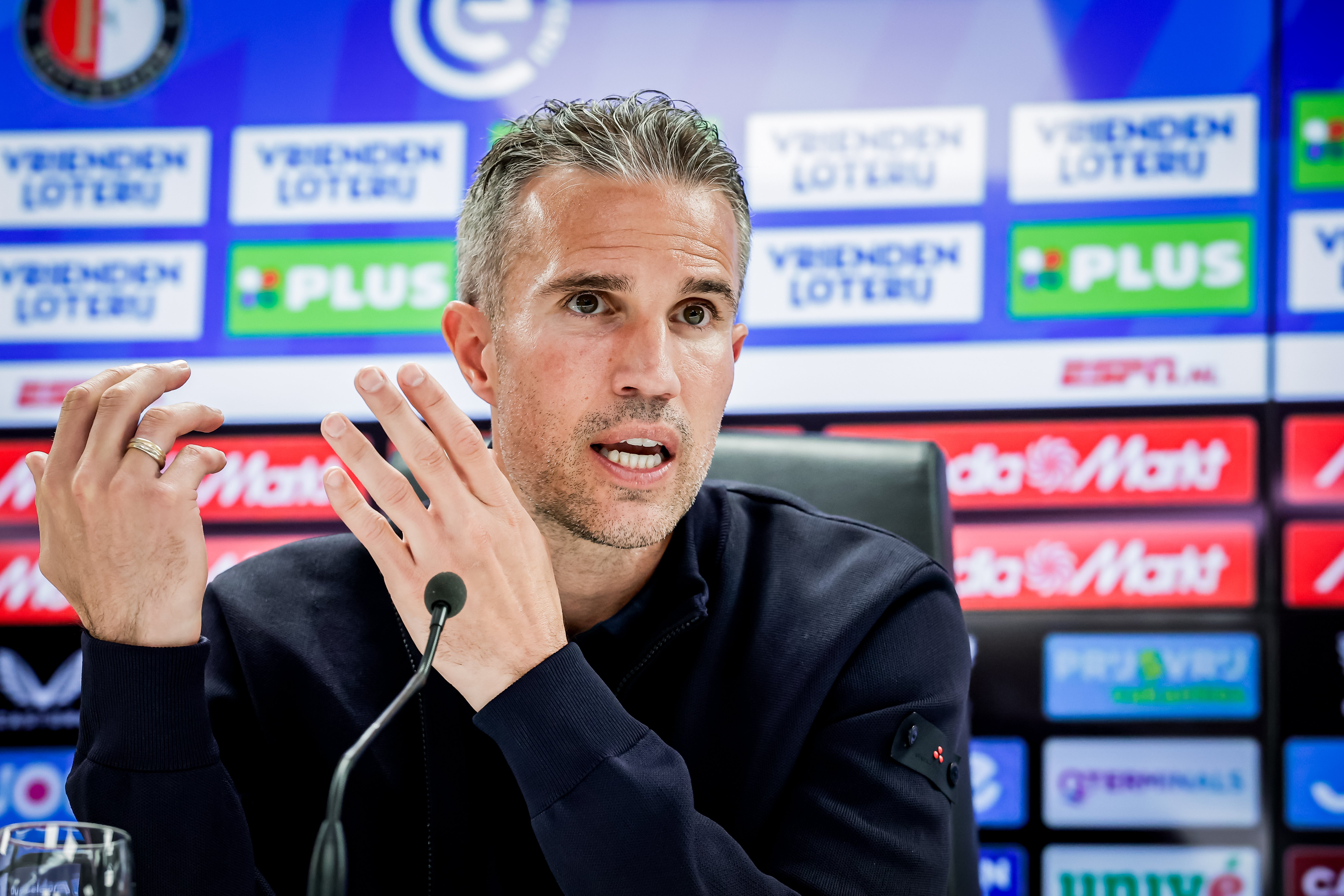 Van der Gijp ziet oplossing voor Van Persie bij Feyenoord