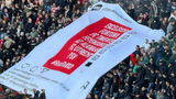 Walgelijk detail op PSV-spandoek tijdens #psvaja verwijst naar Abdelhak Nouri