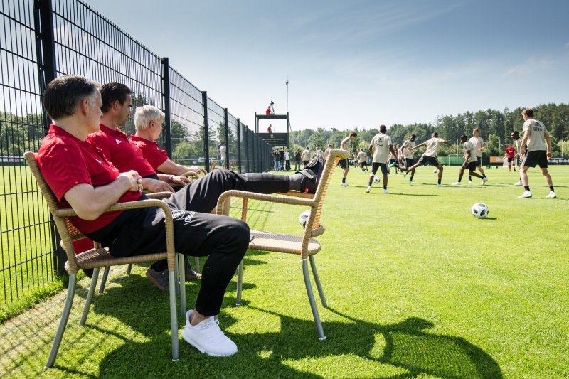 Verweij kritisch op Ajax-scouting: Ze moeten een toontje lager zingen