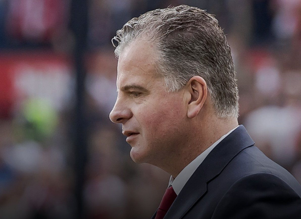 Algemeen directeur Dennis te Kloese ziet hoe Feyenoord worstelt met dure bankzitters als Carranza en Bullaude.