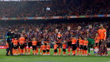 Dit is het idee achter het veelbesproken Oranje-jasje van het Nederlands elftal