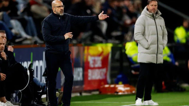 Bosz past PSV achterin per tegenstander aan: werkt dat ook in de beker?