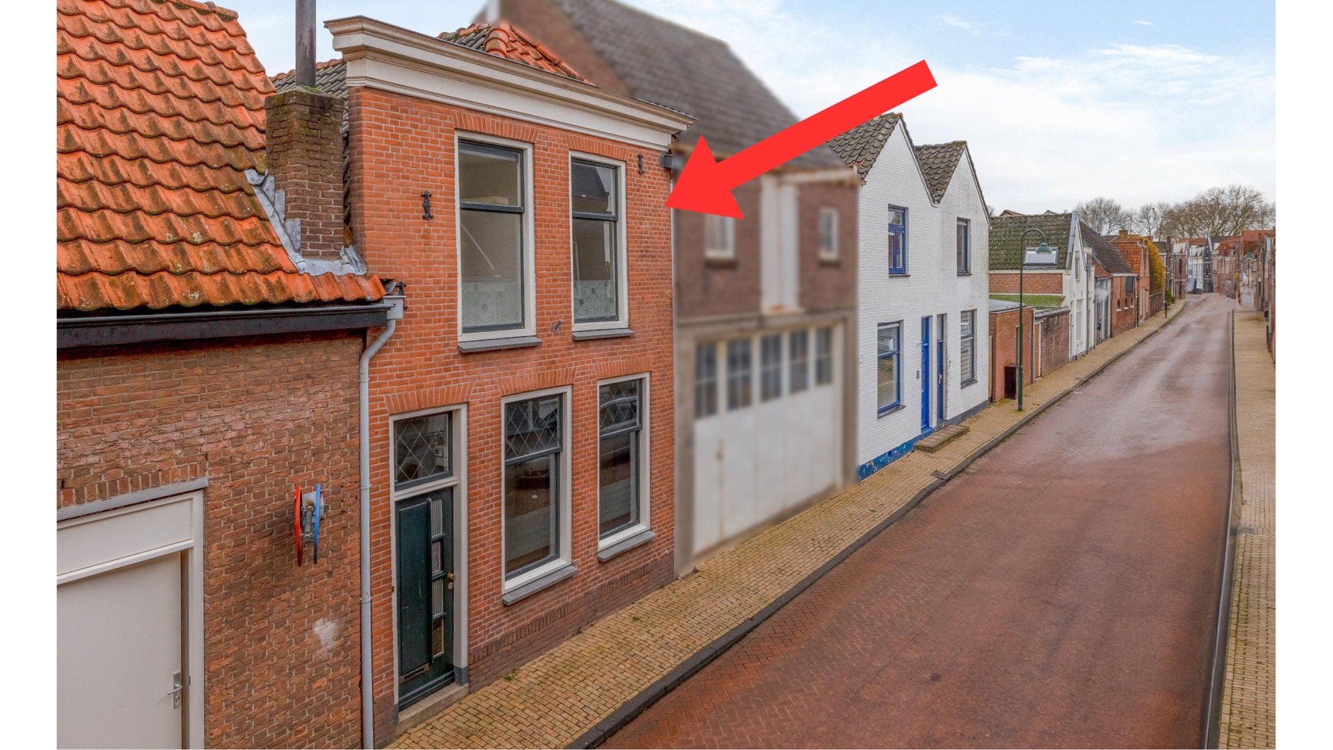 ZIEN: PSVer Rick Karsdorp verkoopt woning met bijna 100 winst!