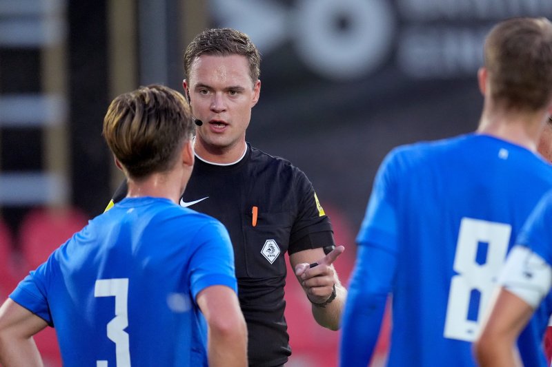 Chaos rond Vitesse: Gele rook bij Jong PSV eerste harde actie tegen KNVB
