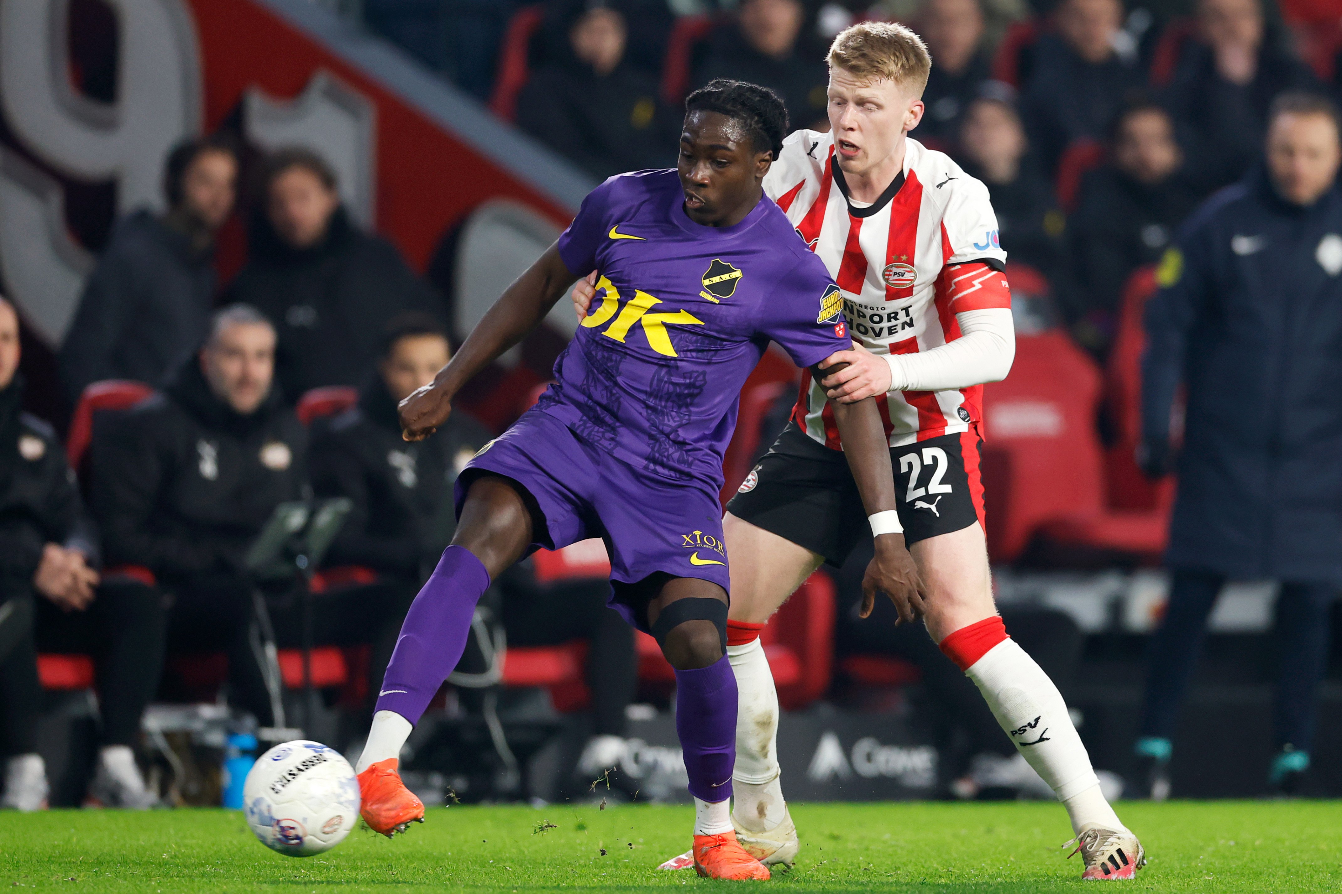 Schouten gaat opzichtig de fout in