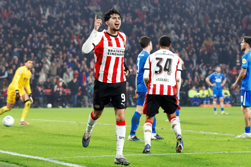 Ricardo Pepi viert zijn treffer in de winst tegen AZ