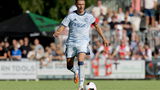 Steven Berghuis zorgt voor ophef na harde tackle in oefenduel van Ajax