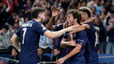 Parijs krijgt voetbalwaanzin cadeau: PSG en Bayern schrijven geschiedenis met 5-4