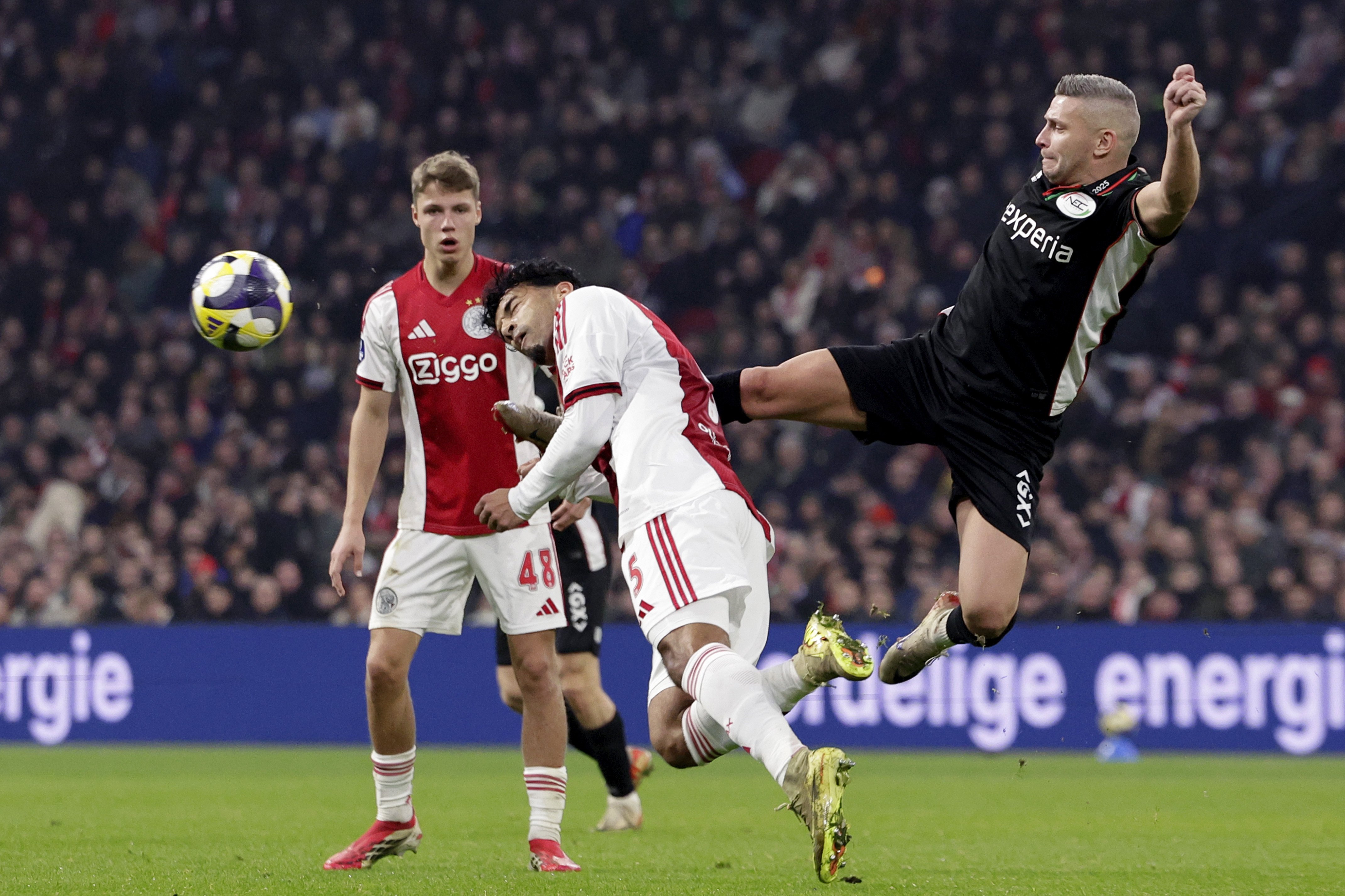 Ajax-fans zien opnieuw hetzelfde probleem
