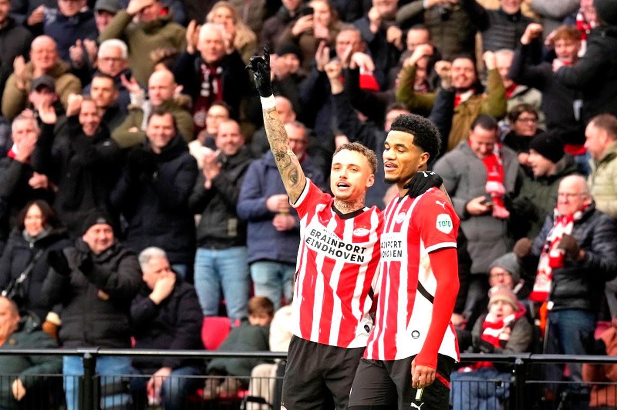 Lang op weg naar Napoli, Tillman naar Leverkusen: PSV casht 70 miljoen