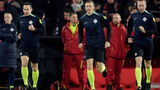 Terwijl kijkers klagen over arbiter, maakt Feyenoord gelijkmaker